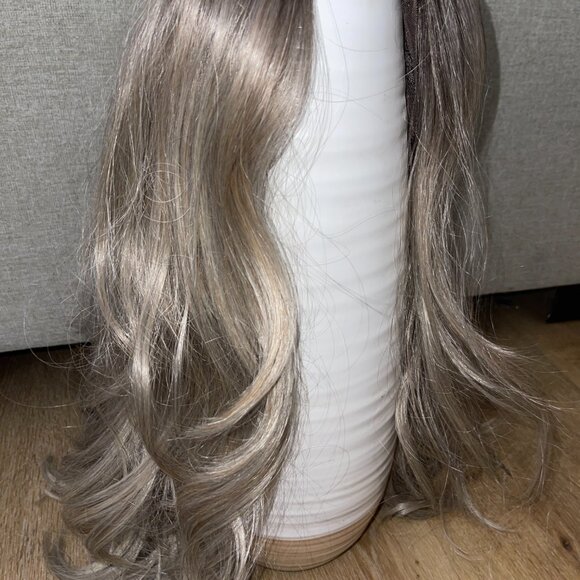Long Ash Blonde Lace Front Wig | 22” Loose Waves | Cool Tone Rooted NWT #J - Picture 10 of 15